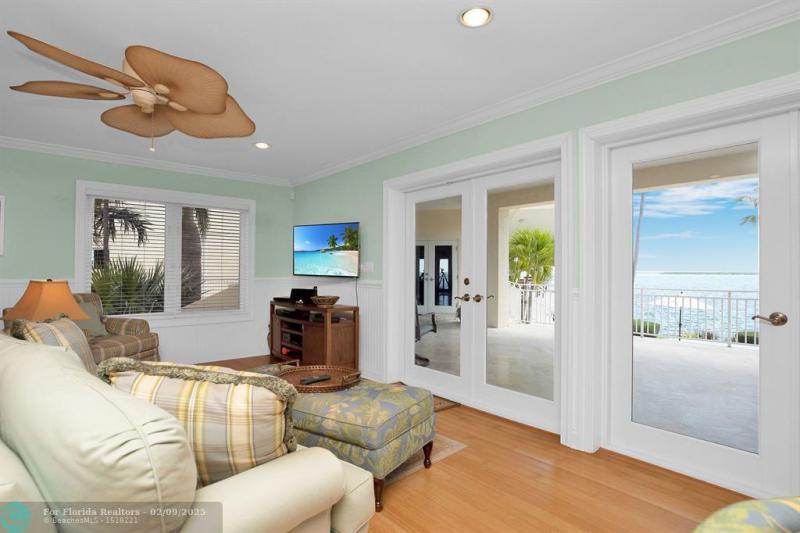  Single Family Homes Photo 41: 170 Sapodilla Dr  Islamorada,  FL 33036