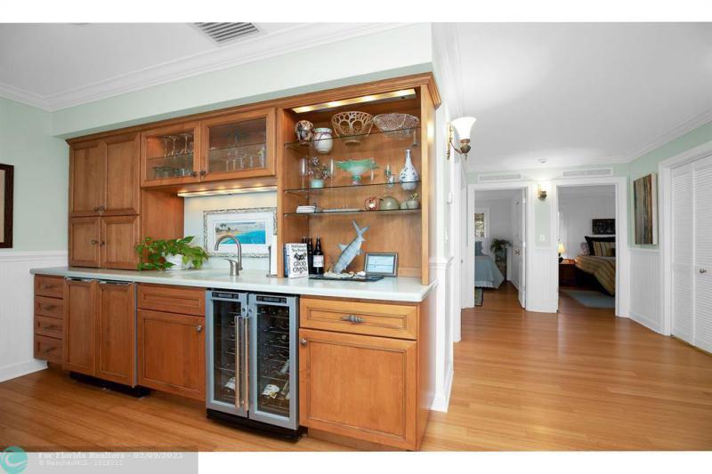  Single Family Homes Photo 43: 170 Sapodilla Dr  Islamorada,  FL 33036