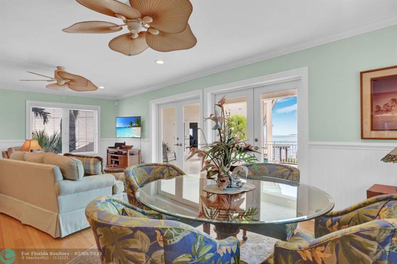  Single Family Homes Photo 47: 170 Sapodilla Dr  Islamorada,  FL 33036