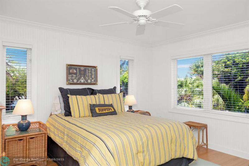  Single Family Homes Photo 55: 170 Sapodilla Dr  Islamorada,  FL 33036