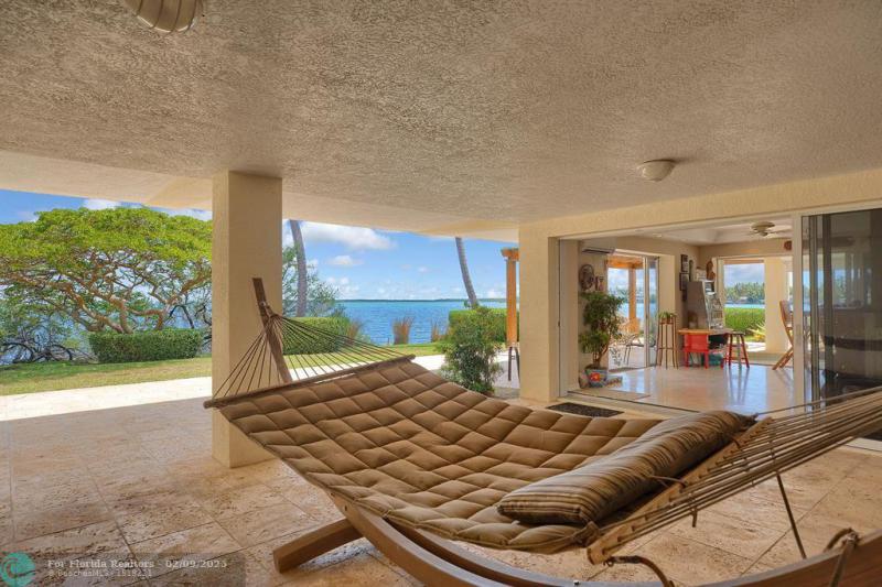  Single Family Homes Photo 60: 170 Sapodilla Dr  Islamorada,  FL 33036