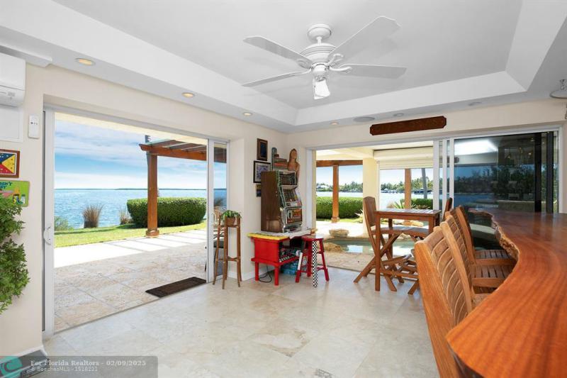  Single Family Homes Photo 62: 170 Sapodilla Dr  Islamorada,  FL 33036