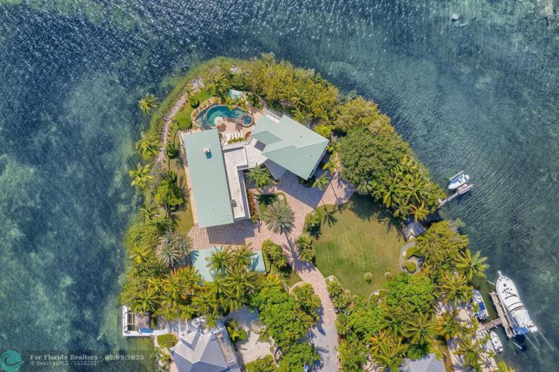  Single Family Homes Photo 78: 170 Sapodilla Dr  Islamorada,  FL 33036