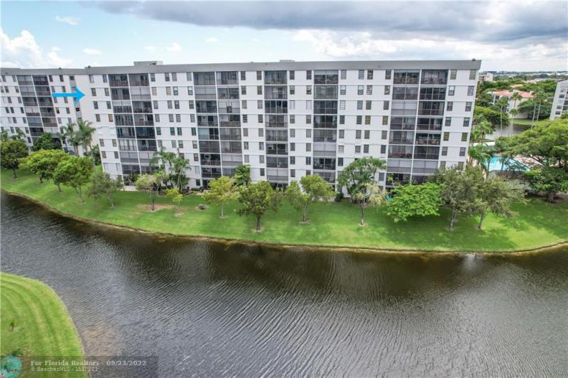  Condo & Townhome Photos