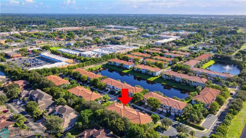  Condo & Townhome Photos