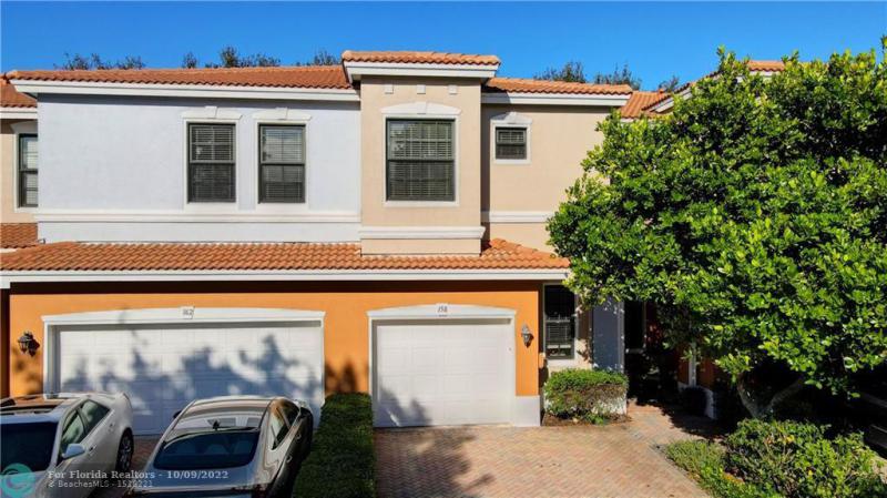  Condo & Townhome Photos