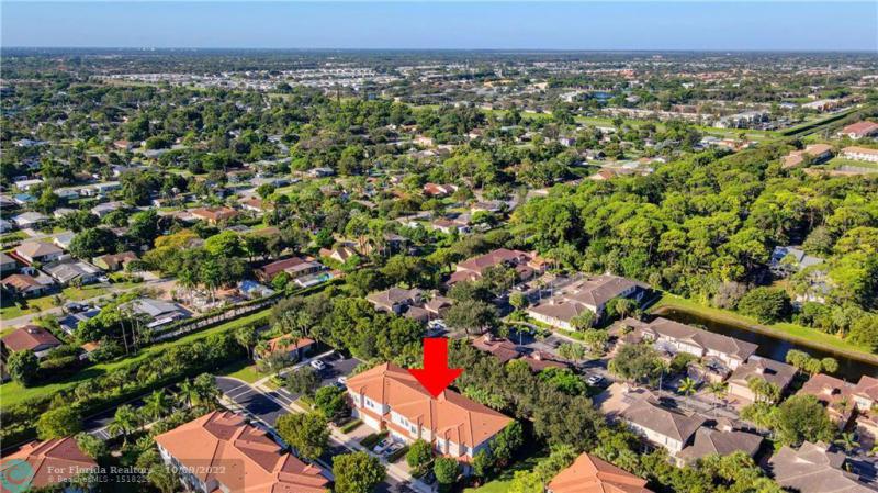  Condo & Townhome Photos