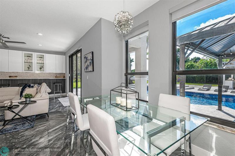  Single Family Homes Photo 11: 3541 Carlton Ln  Davie,  FL 33330