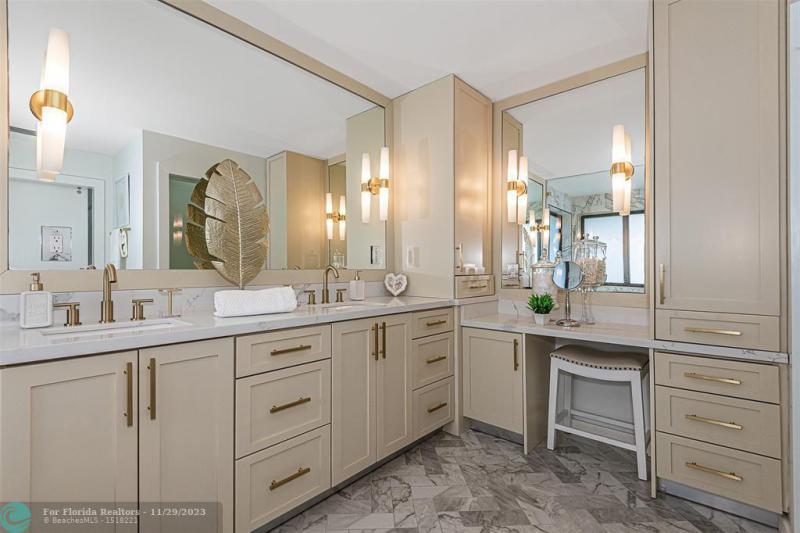  Single Family Homes Photo 20: 3541 Carlton Ln  Davie,  FL 33330