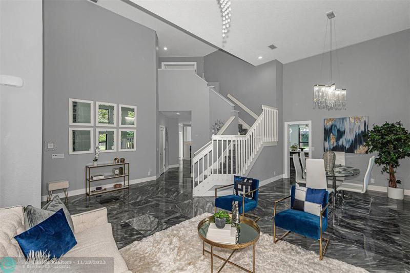  Single Family Homes Photo 4: 3541 Carlton Ln  Davie,  FL 33330