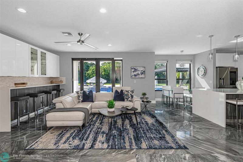  Single Family Homes Photo 6: 3541 Carlton Ln  Davie,  FL 33330