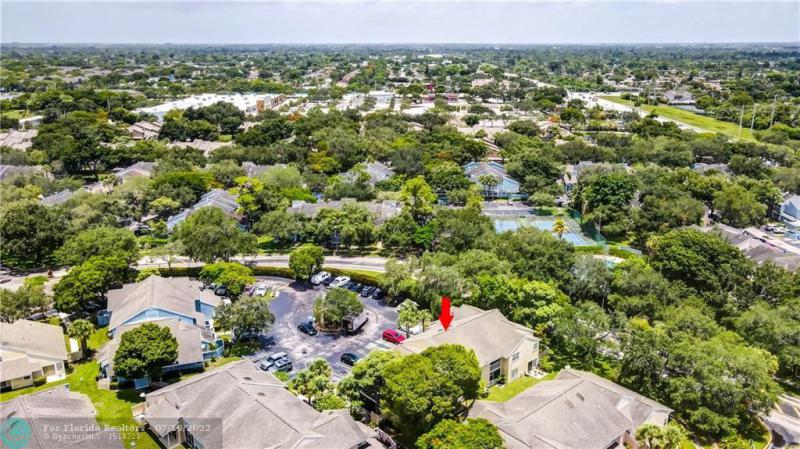  Condo & Townhome Photos