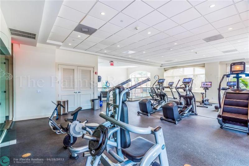  Condo & Townhome Photos