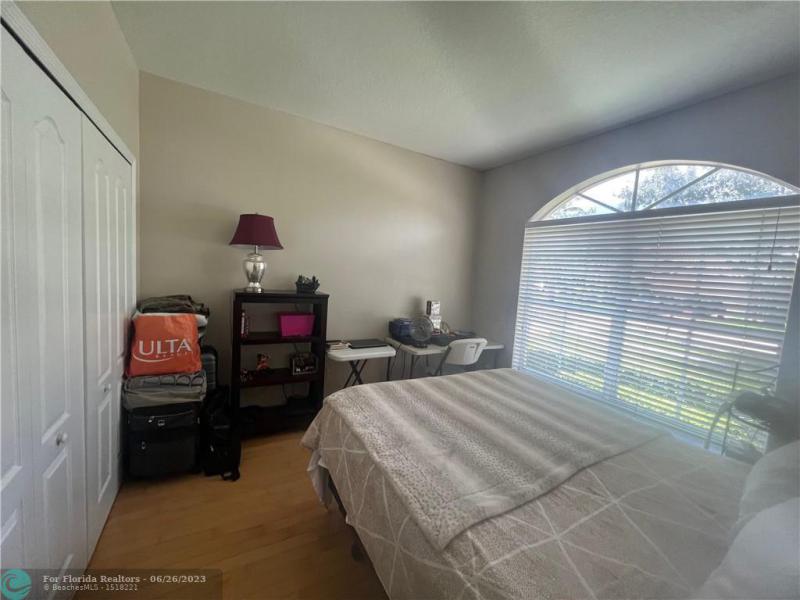  Single Family Homes Photo 13:  Miramar,  FL 33027
