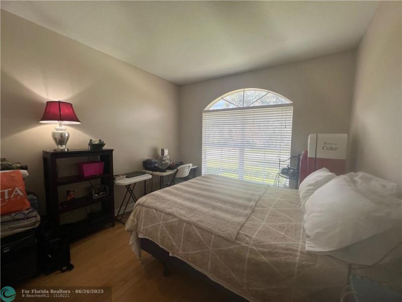  Single Family Homes Photo 14:  Miramar,  FL 33027