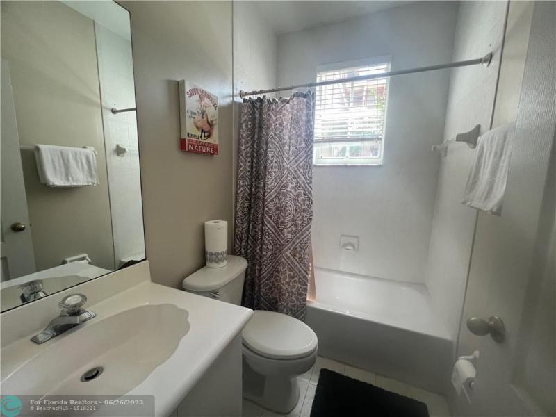  Single Family Homes Photo 15:  Miramar,  FL 33027