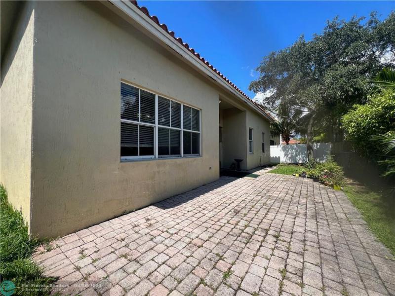  Single Family Homes Photo 35:  Miramar,  FL 33027