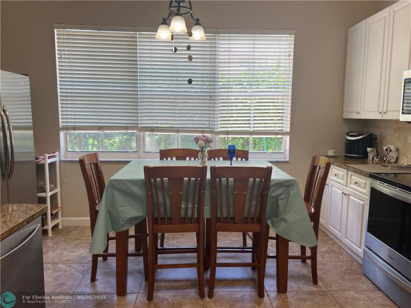  Single Family Homes Photo 8:  Miramar,  FL 33027