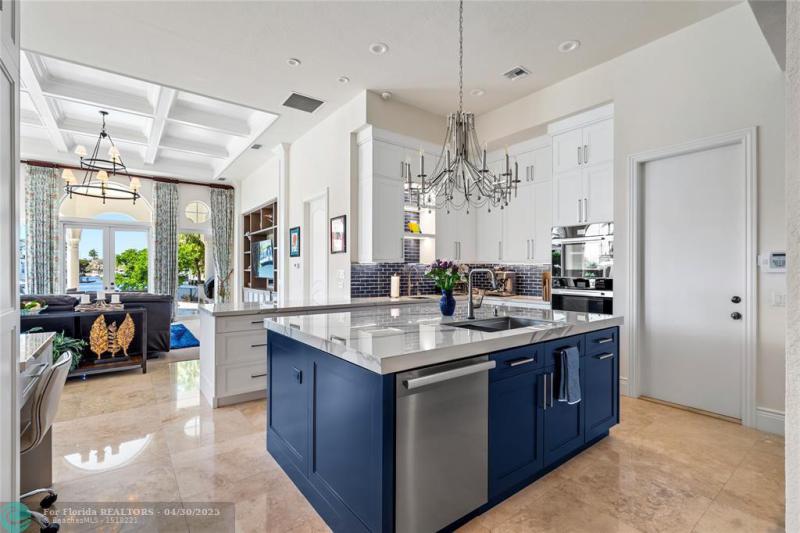  Single Family Homes Photo 18: 3111 NE 27th Ave  Lighthouse Point,  FL 33064