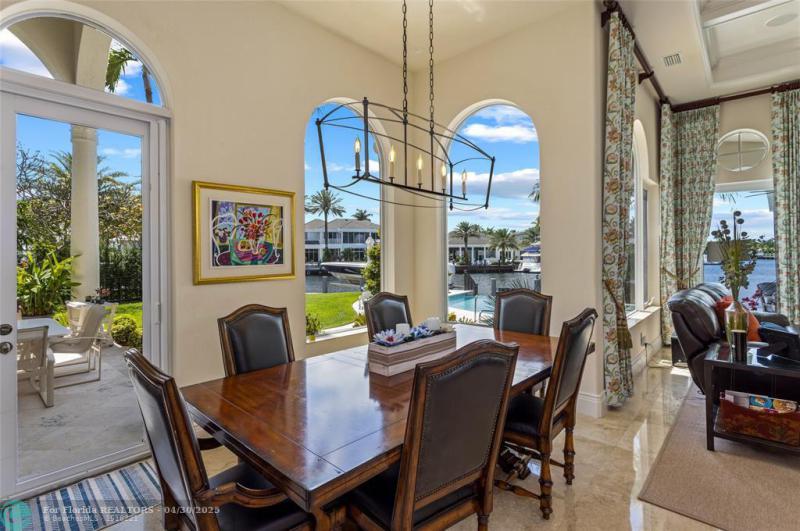  Single Family Homes Photo 19: 3111 NE 27th Ave  Lighthouse Point,  FL 33064