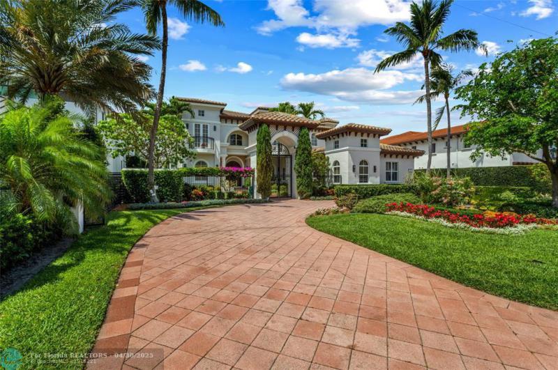  Single Family Homes Photo 3: 3111 NE 27th Ave  Lighthouse Point,  FL 33064