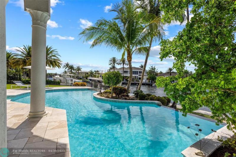  Single Family Homes Photo 45: 3111 NE 27th Ave  Lighthouse Point,  FL 33064