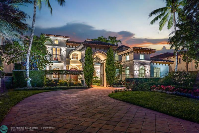  Single Family Homes Photo 5: 3111 NE 27th Ave  Lighthouse Point,  FL 33064