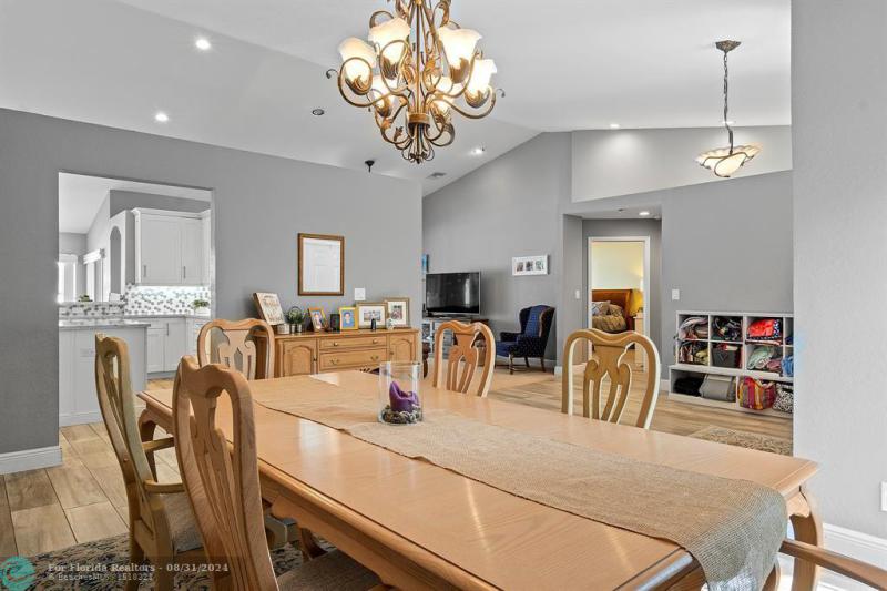  Single Family Homes Photo 16: 4188 NW 67th Ter  Coral Springs,  FL 33067