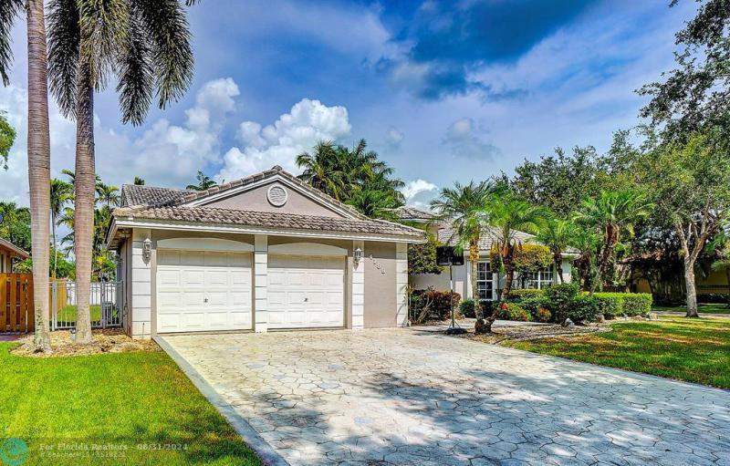  Single Family Homes Photo 2: 4188 NW 67th Ter  Coral Springs,  FL 33067