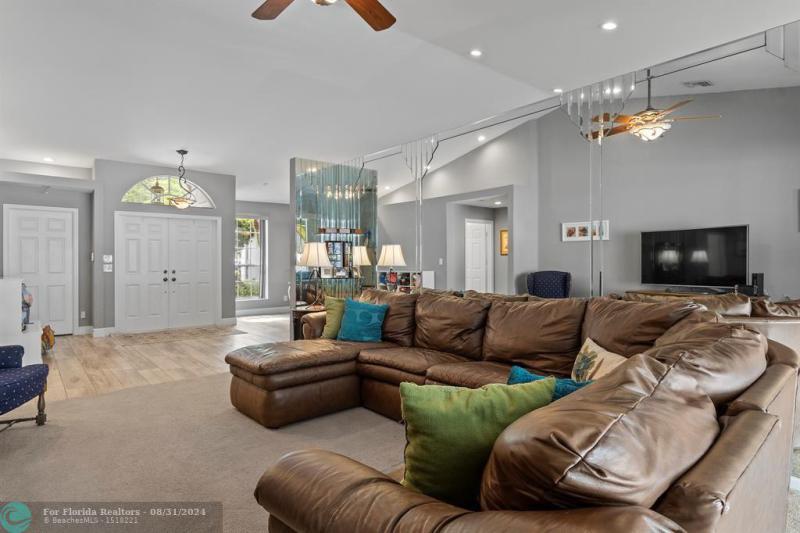  Single Family Homes Photo 29: 4188 NW 67th Ter  Coral Springs,  FL 33067