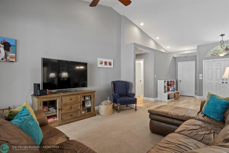  Single Family Homes Photo 30: 4188 NW 67th Ter  Coral Springs,  FL 33067