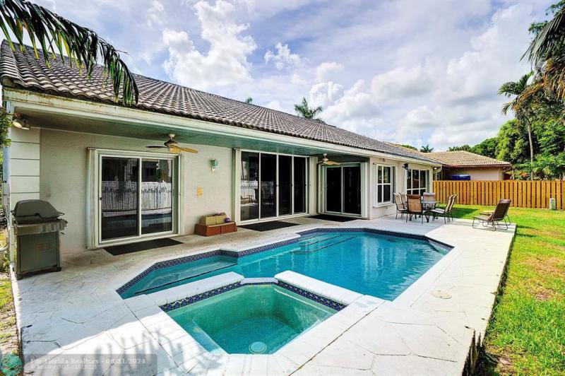  Single Family Homes Photo 37: 4188 NW 67th Ter  Coral Springs,  FL 33067
