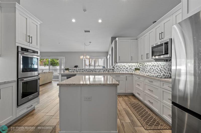  Single Family Homes Photo 4: 4188 NW 67th Ter  Coral Springs,  FL 33067
