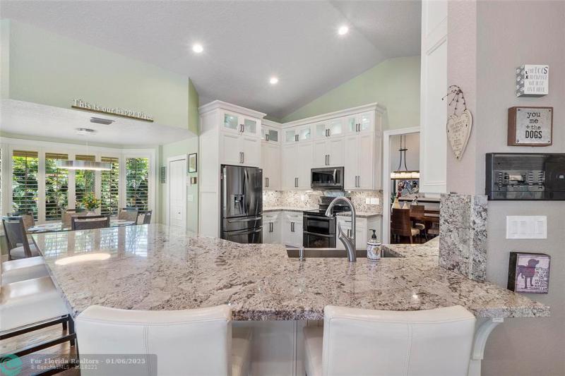  Single Family Homes Photo 19: 7577 NW 50th Ct  Coral Springs,  FL 33067