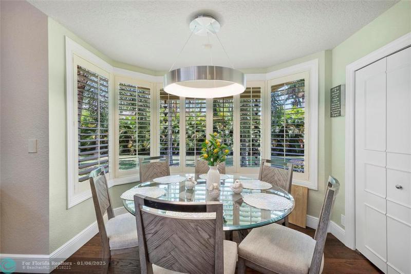  Single Family Homes Photo 21: 7577 NW 50th Ct  Coral Springs,  FL 33067