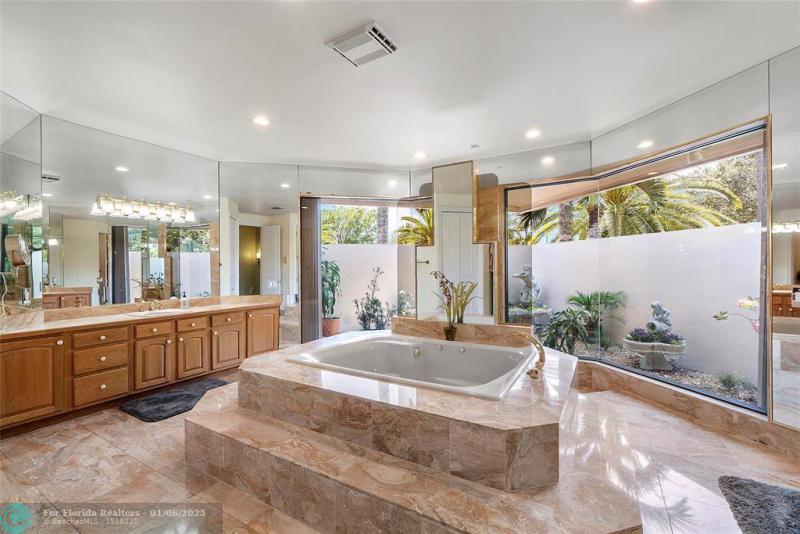  Single Family Homes Photo 29: 7577 NW 50th Ct  Coral Springs,  FL 33067