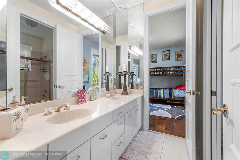  Single Family Homes Photo 43: 7577 NW 50th Ct  Coral Springs,  FL 33067