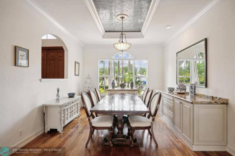  Single Family Homes Photo 13: 253 Tropic Drive  Lauderdale By The Sea,  FL 33308