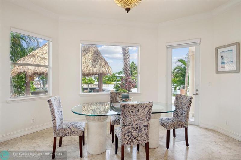  Single Family Homes Photo 15: 253 Tropic Drive  Lauderdale By The Sea,  FL 33308