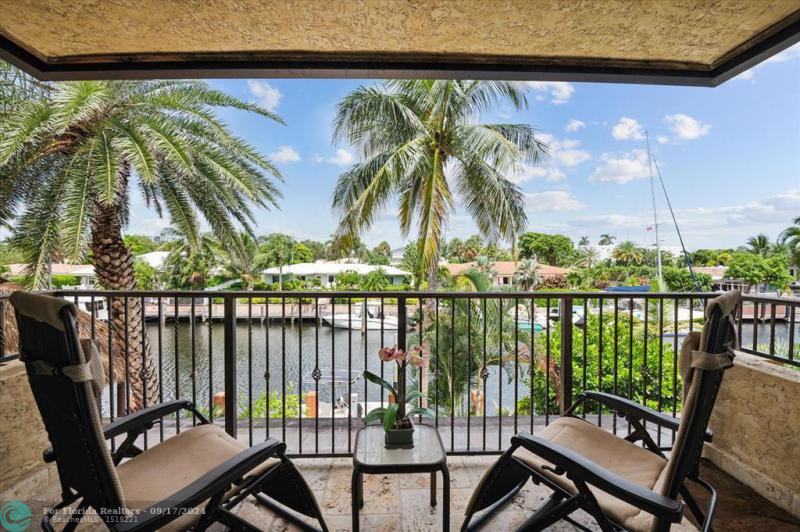  Single Family Homes Photo 18: 253 Tropic Drive  Lauderdale By The Sea,  FL 33308