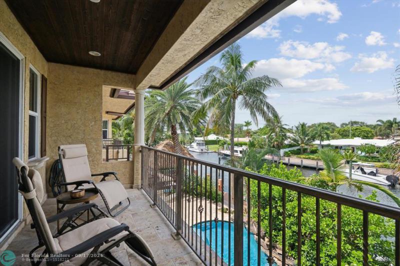  Single Family Homes Photo 19: 253 Tropic Drive  Lauderdale By The Sea,  FL 33308