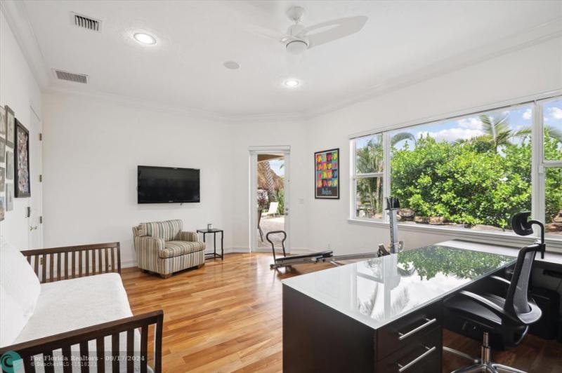  Single Family Homes Photo 28: 253 Tropic Drive  Lauderdale By The Sea,  FL 33308