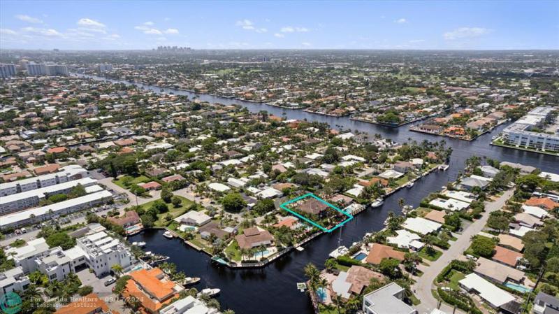  Single Family Homes Photo 46: 253 Tropic Drive  Lauderdale By The Sea,  FL 33308