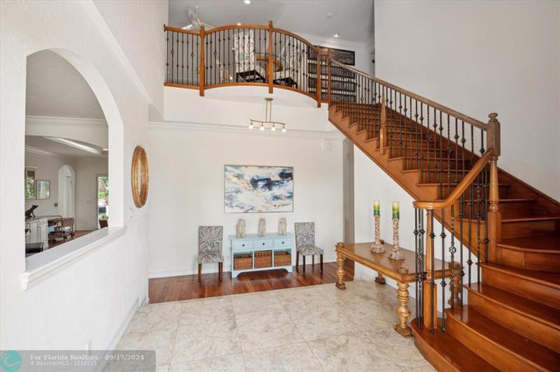  Single Family Homes Photo 9: 253 Tropic Drive  Lauderdale By The Sea,  FL 33308