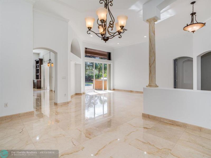  Single Family Homes Photo 11: 1151 NW 137TH AV  Pembroke Pines,  FL 33028