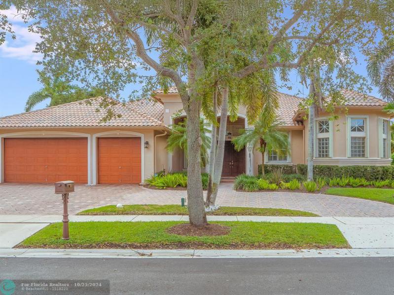  Single Family Homes Photo 2: 1151 NW 137TH AV  Pembroke Pines,  FL 33028