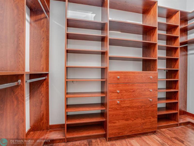  Single Family Homes Photo 27: 1151 NW 137TH AV  Pembroke Pines,  FL 33028