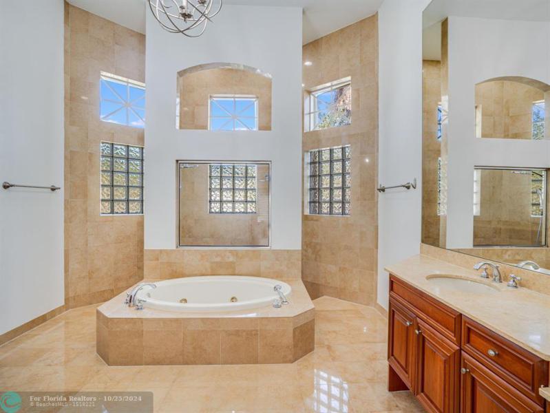  Single Family Homes Photo 29: 1151 NW 137TH AV  Pembroke Pines,  FL 33028