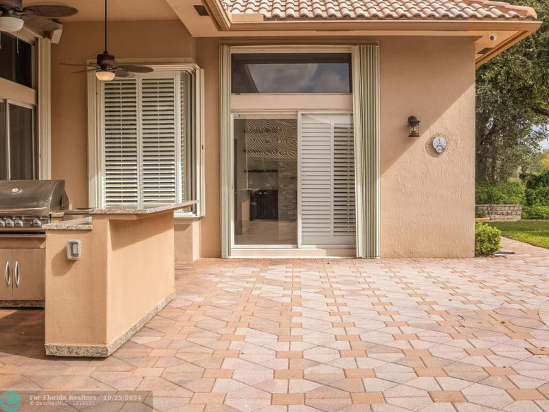  Single Family Homes Photo 41: 1151 NW 137TH AV  Pembroke Pines,  FL 33028