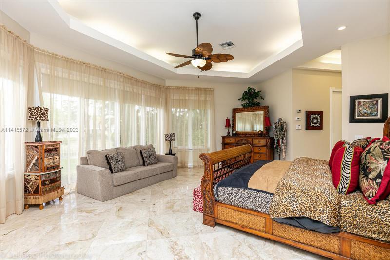  Single Family Homes Photo 8: 1756 NW 126th Dr  Coral Springs,  FL 33071